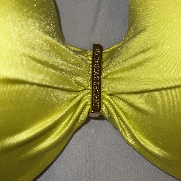 Victorias Secret underwire bandeau top with removable straps NEW WITH TAGS 32B - Picture 2 of 5